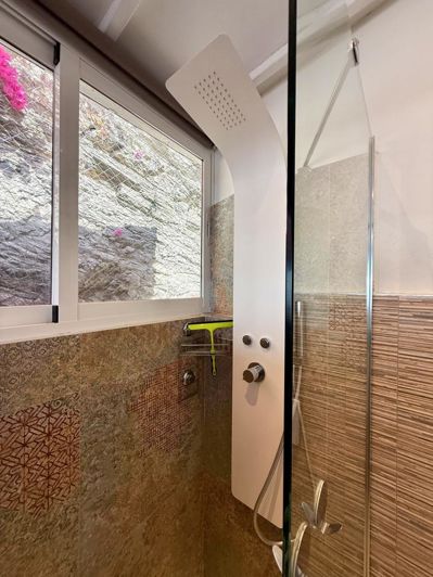 Image No.22-2 Bed Property for sale