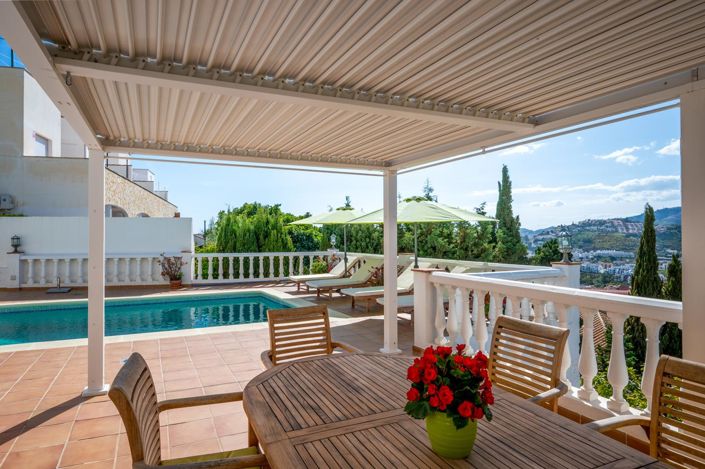 Image No.6-4 Bed Property for sale