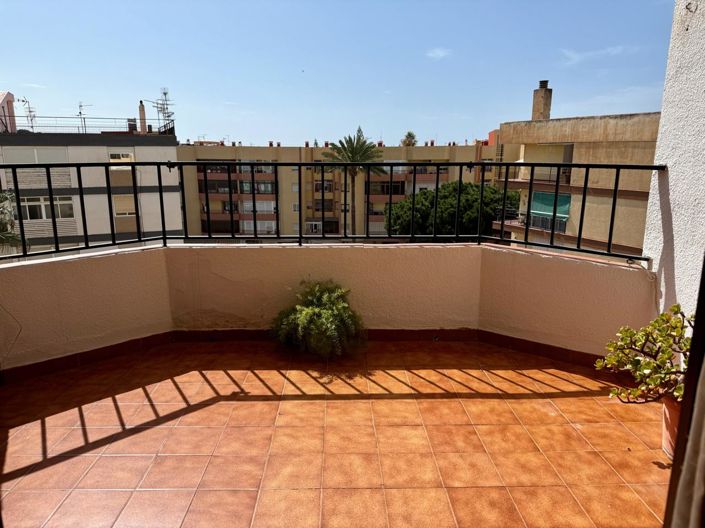 Image No.1-2 Bed Property for sale