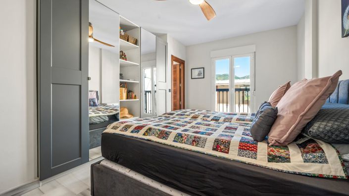 Image No.15-3 Bed Property for sale