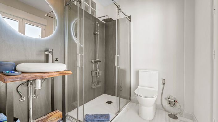 Image No.16-3 Bed Property for sale