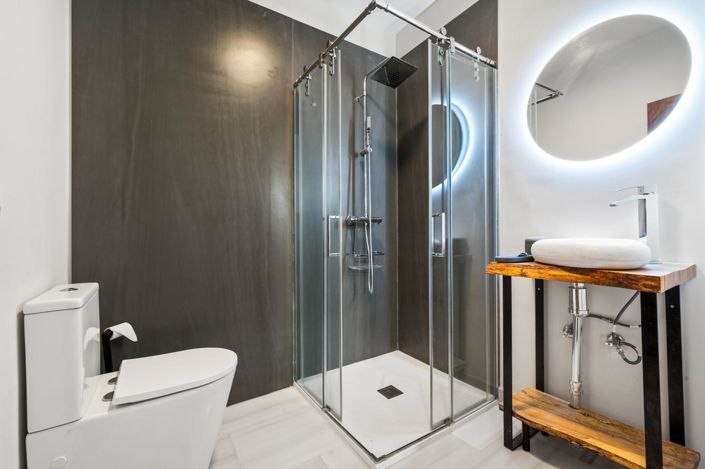 Image No.24-3 Bed Property for sale