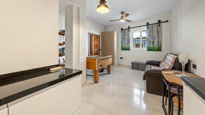 Image No.25-3 Bed Property for sale