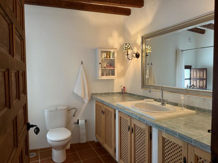 Image No.14-1 Bed Property for sale