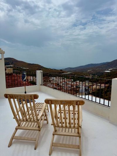 Image No.28-1 Bed Property for sale