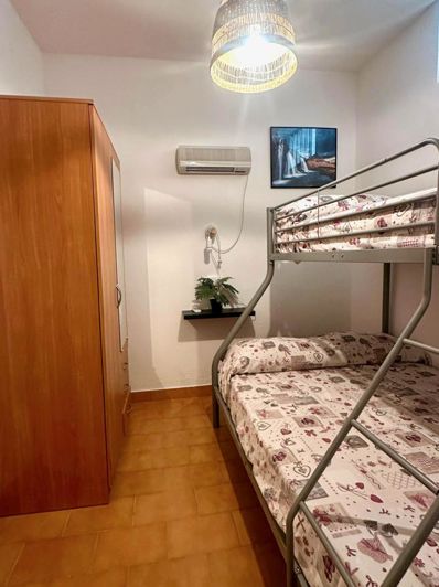 Image No.15-3 Bed Property for sale