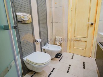 4178743-8b24f596