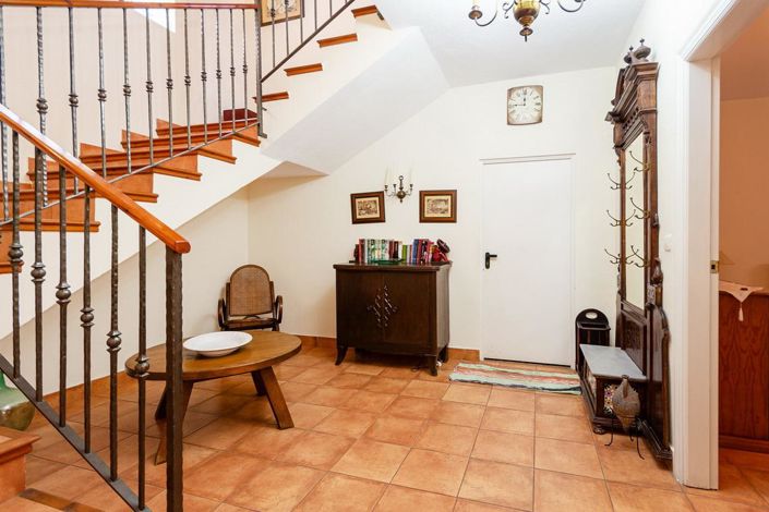 Image No.29-4 Bed Property for sale