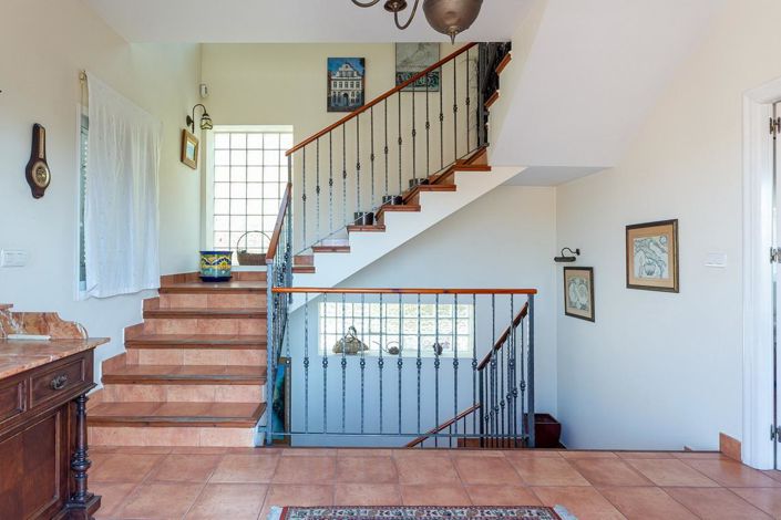 Image No.6-4 Bed Property for sale