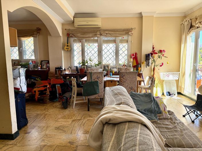 Image No.11-4 Bed Property for sale