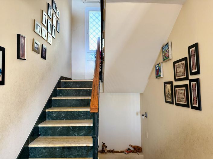 Image No.16-4 Bed Property for sale