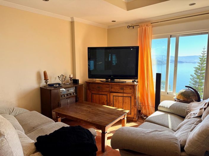 Image No.19-4 Bed Property for sale