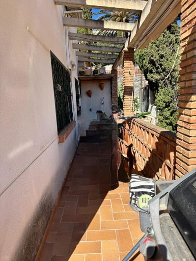 Image No.5-4 Bed Property for sale