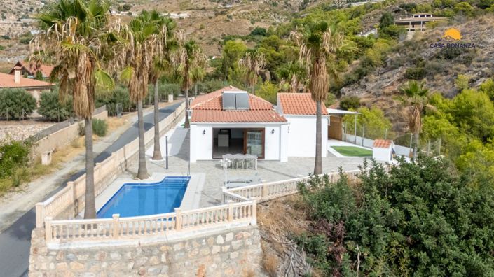 Image No.25-3 Bed Property for sale