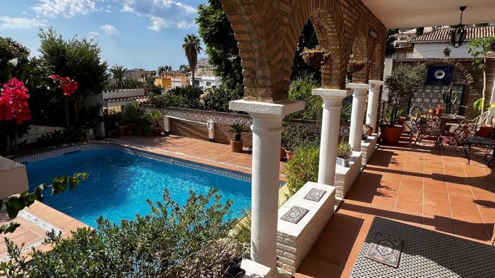 Image No.1-3 Bed Property for sale