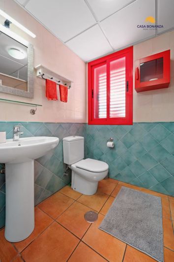 Image No.16-2 Bed Property for sale