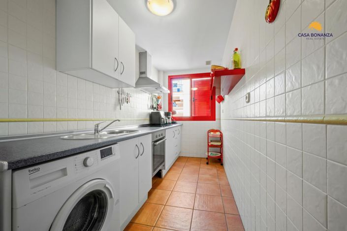 Image No.19-2 Bed Property for sale