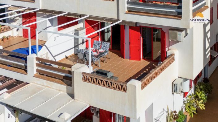 Image No.4-2 Bed Property for sale