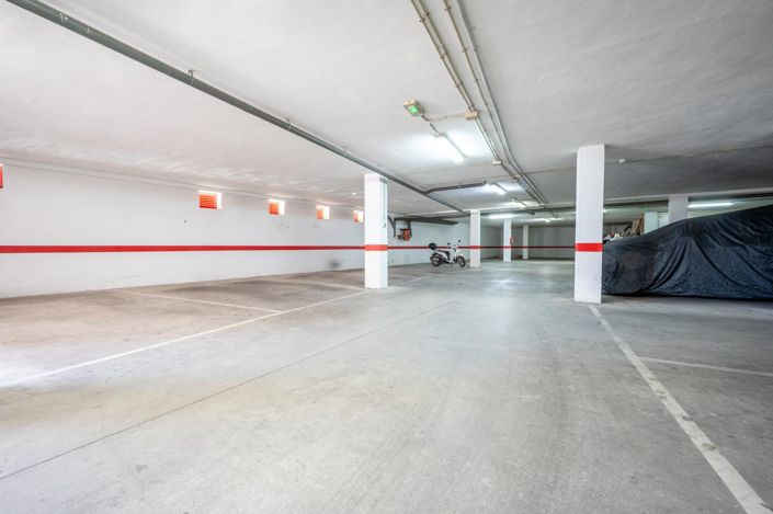 Image No.21-2 Bed Property for sale