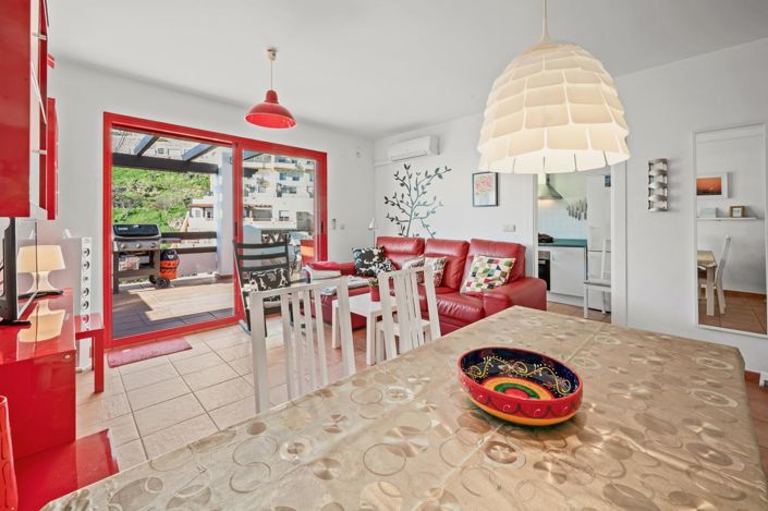 Image No.3-2 Bed Property for sale