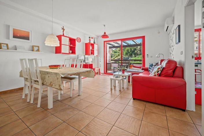 Image No.5-2 Bed Property for sale