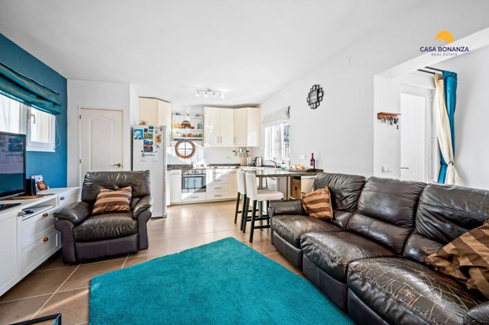 Image No.8-2 Bed Property for sale