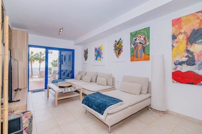 Image No.15-2 Bed Property for sale