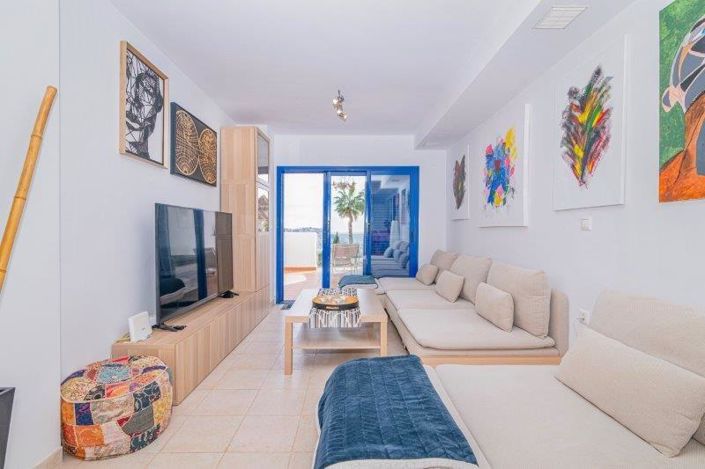 Image No.16-2 Bed Property for sale