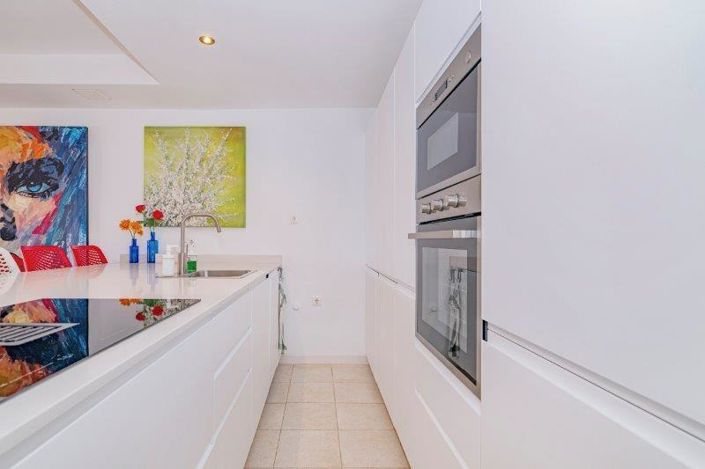 Image No.20-2 Bed Property for sale