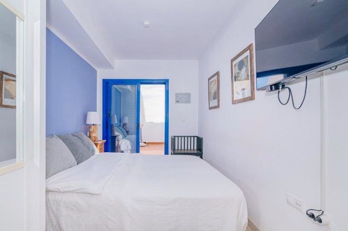 Image No.27-2 Bed Property for sale