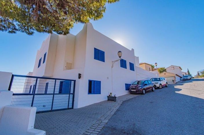 Image No.35-2 Bed Property for sale