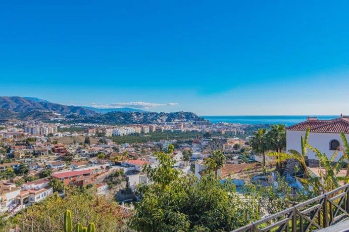 Image No.6-2 Bed Property for sale