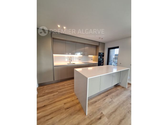 Image No.1-3 Bed Apartment for sale