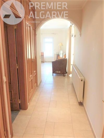 Image No.12-4 Bed Villa for sale