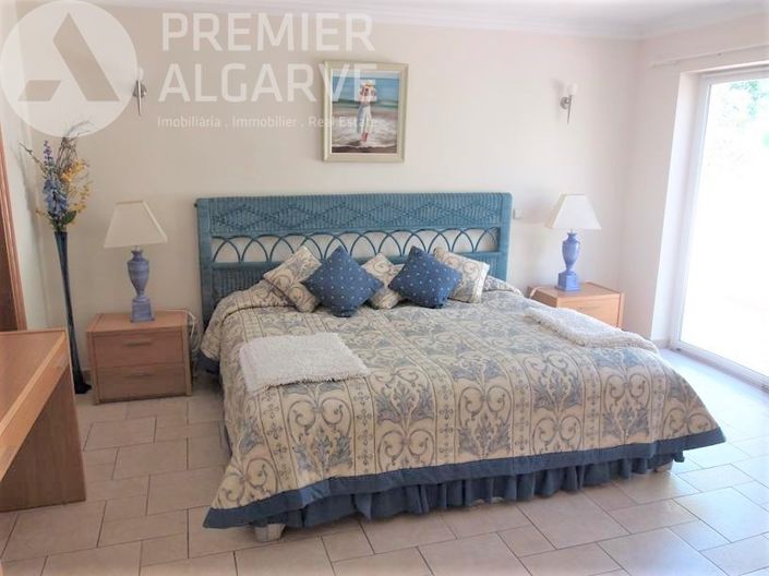 Image No.13-4 Bed Villa for sale