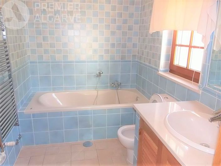 Image No.14-4 Bed Villa for sale