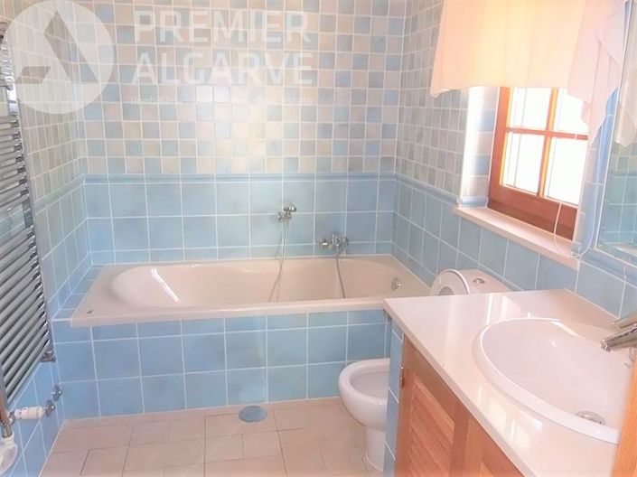 Image No.14-4 Bed Villa for sale