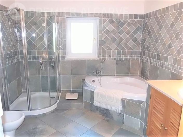 Image No.16-Maison de 4 chambres à vendre à Faro City