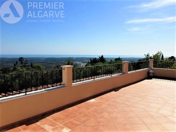 5149-795960-f6f6199dbe89f3428624eb15915102135