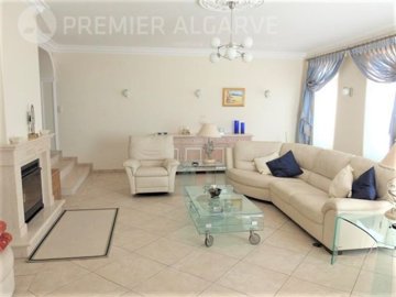 id5b9f7101-0000-0500-0000-000011f6615e