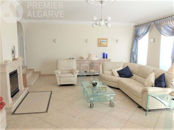 Image No.6-4 Bed Villa for sale