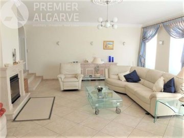 5149-795960-17fc7a1fea6ce452b55b8d392d0a2ff41