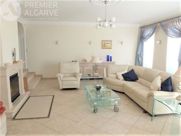 Image No.6-4 Bed Villa for sale