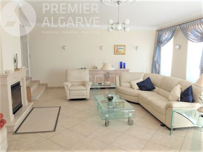 Image No.6-4 Bed Villa for sale