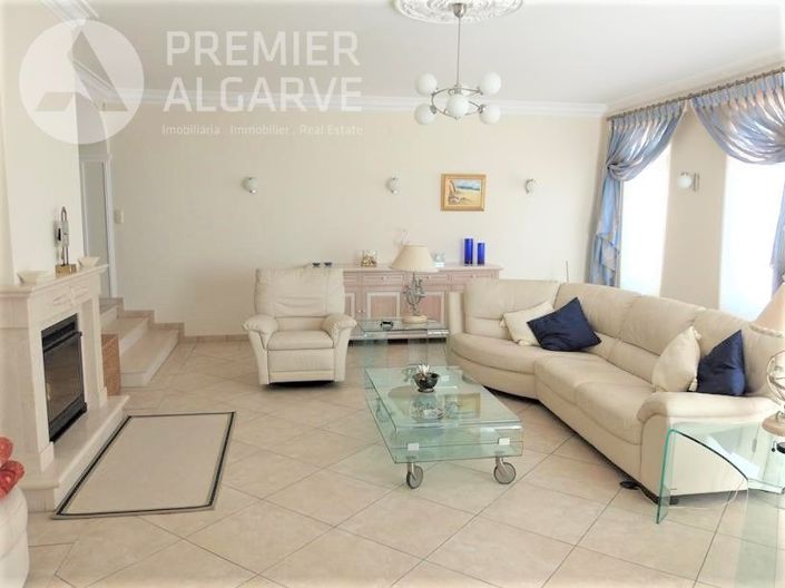 Image No.6-4 Bed Villa for sale