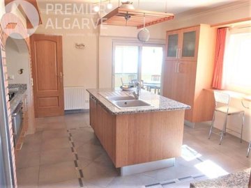 5149-795960-17fc7a1fea6ce452b55b8d392d0a2ff41