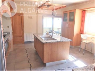 5149-795960-8e72a618765bd8dbf5502e3674808f79b