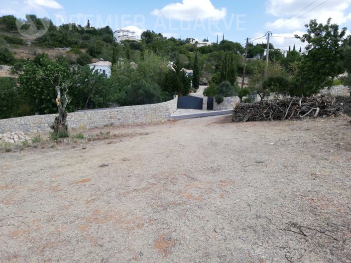 Image No.6-5 Bed House for sale