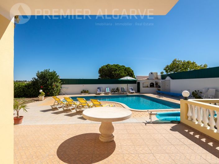 Image No.10-6 Bed House for sale