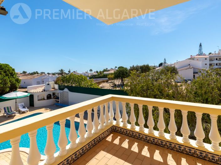 Image No.27-6 Bed House for sale